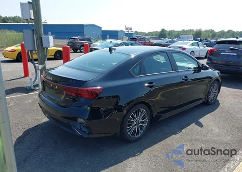2022 Kia Forte Gt-Line z USA, uszkodzony, nr VIN 3KPF54ADXNE505000